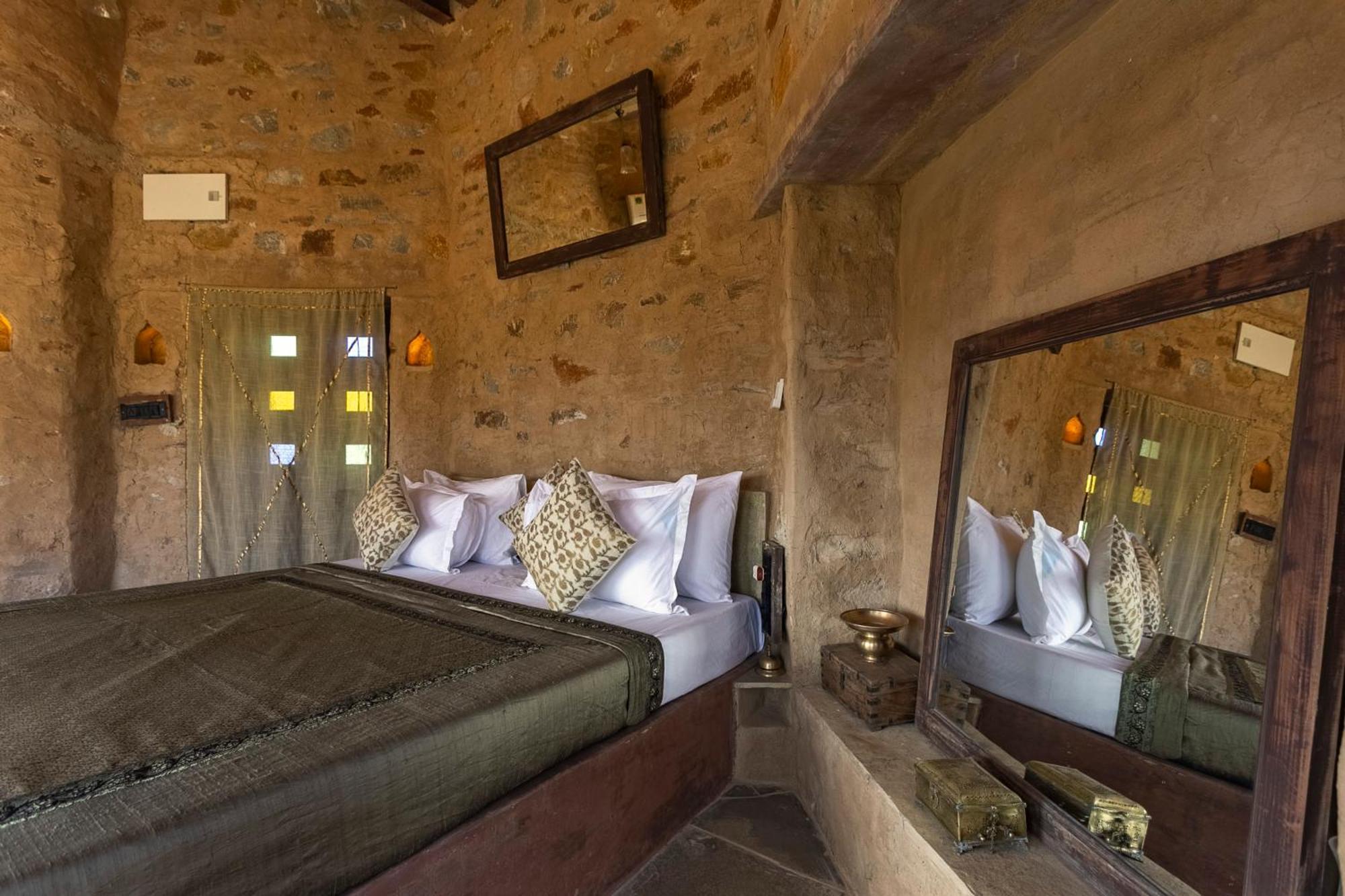 Manmatha A Luxury Retreat Bed and Breakfast Udaipur Exterior foto
