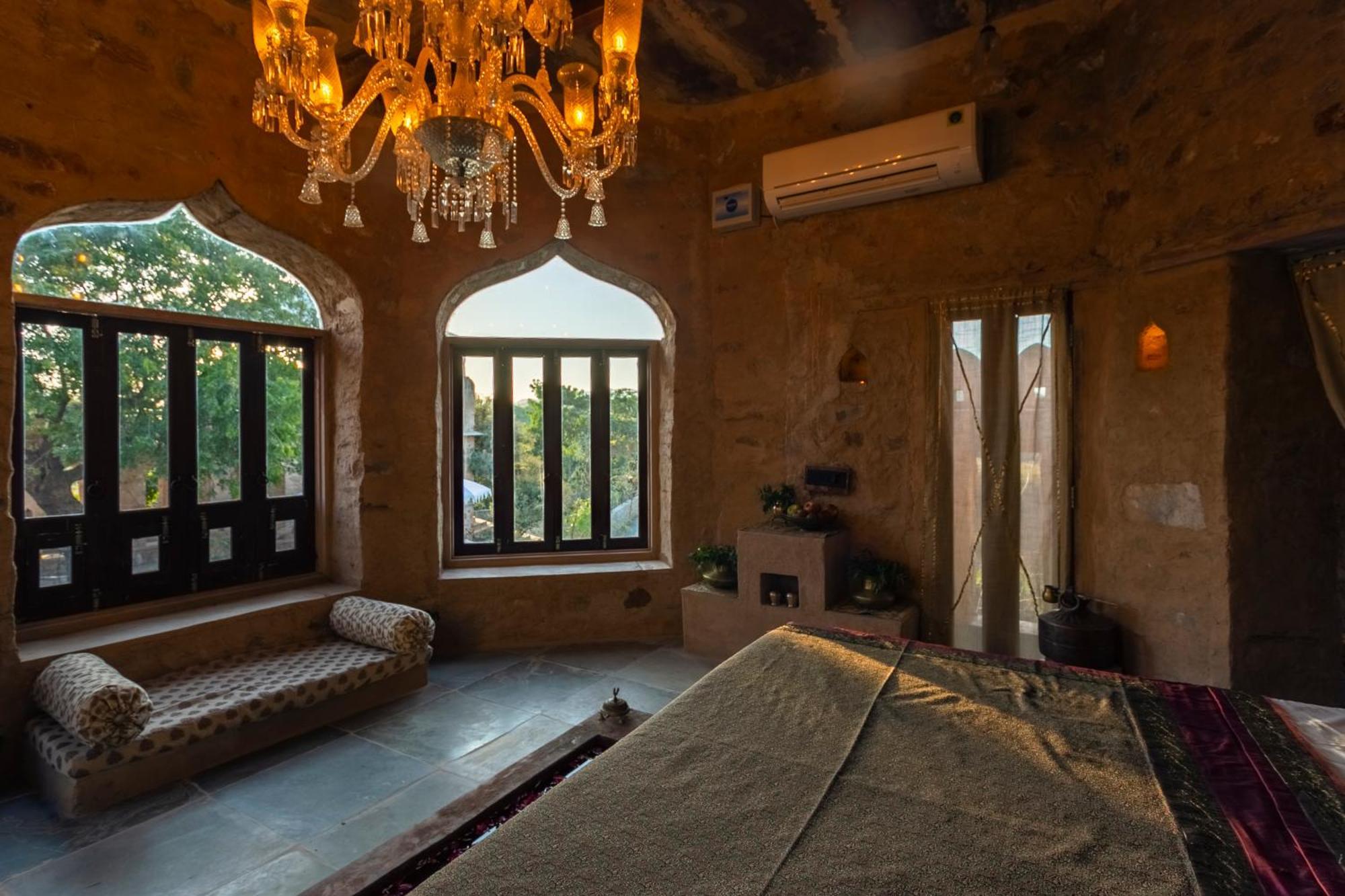 Manmatha A Luxury Retreat Bed and Breakfast Udaipur Exterior foto