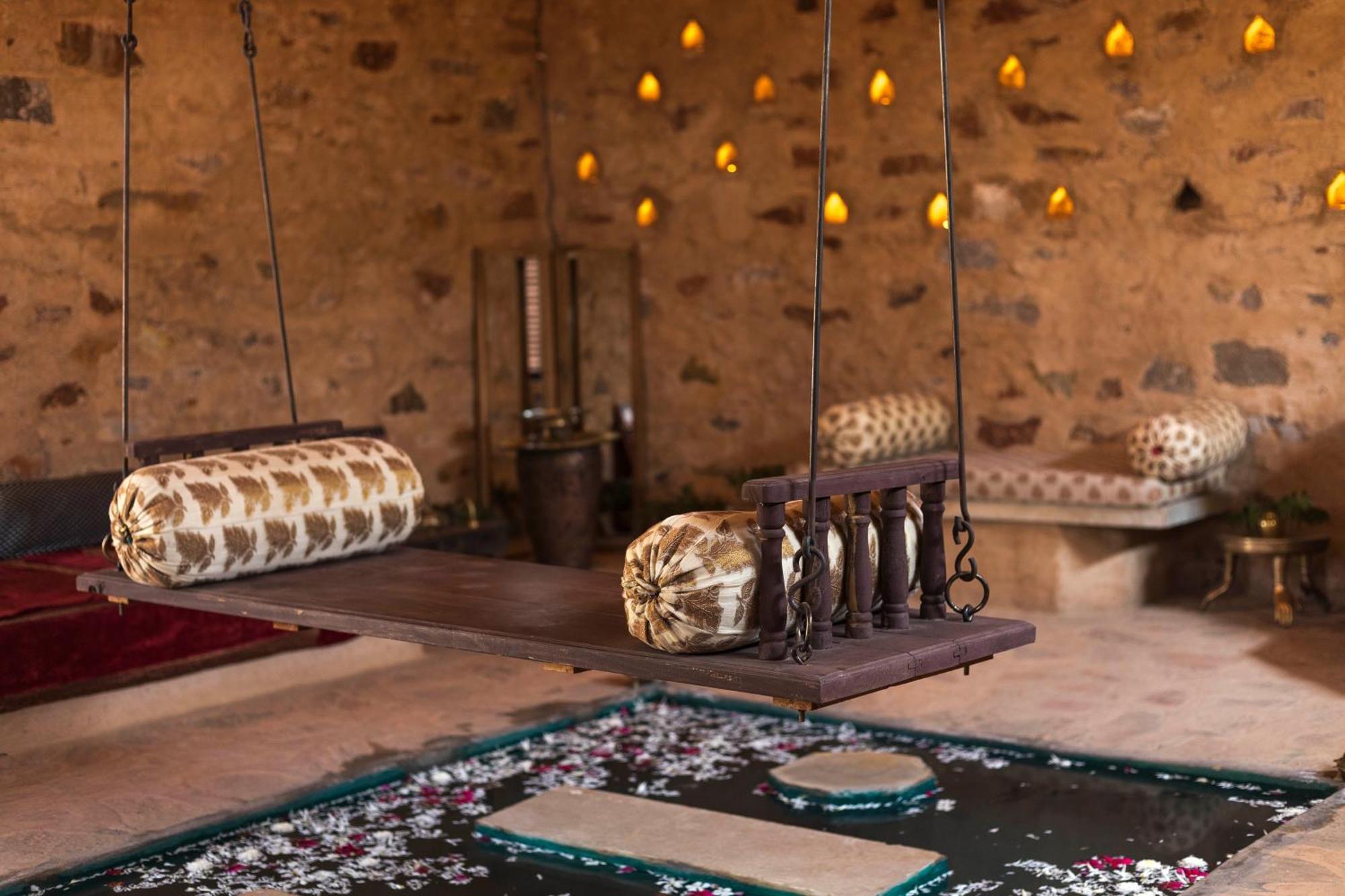 Manmatha A Luxury Retreat Bed and Breakfast Udaipur Exterior foto